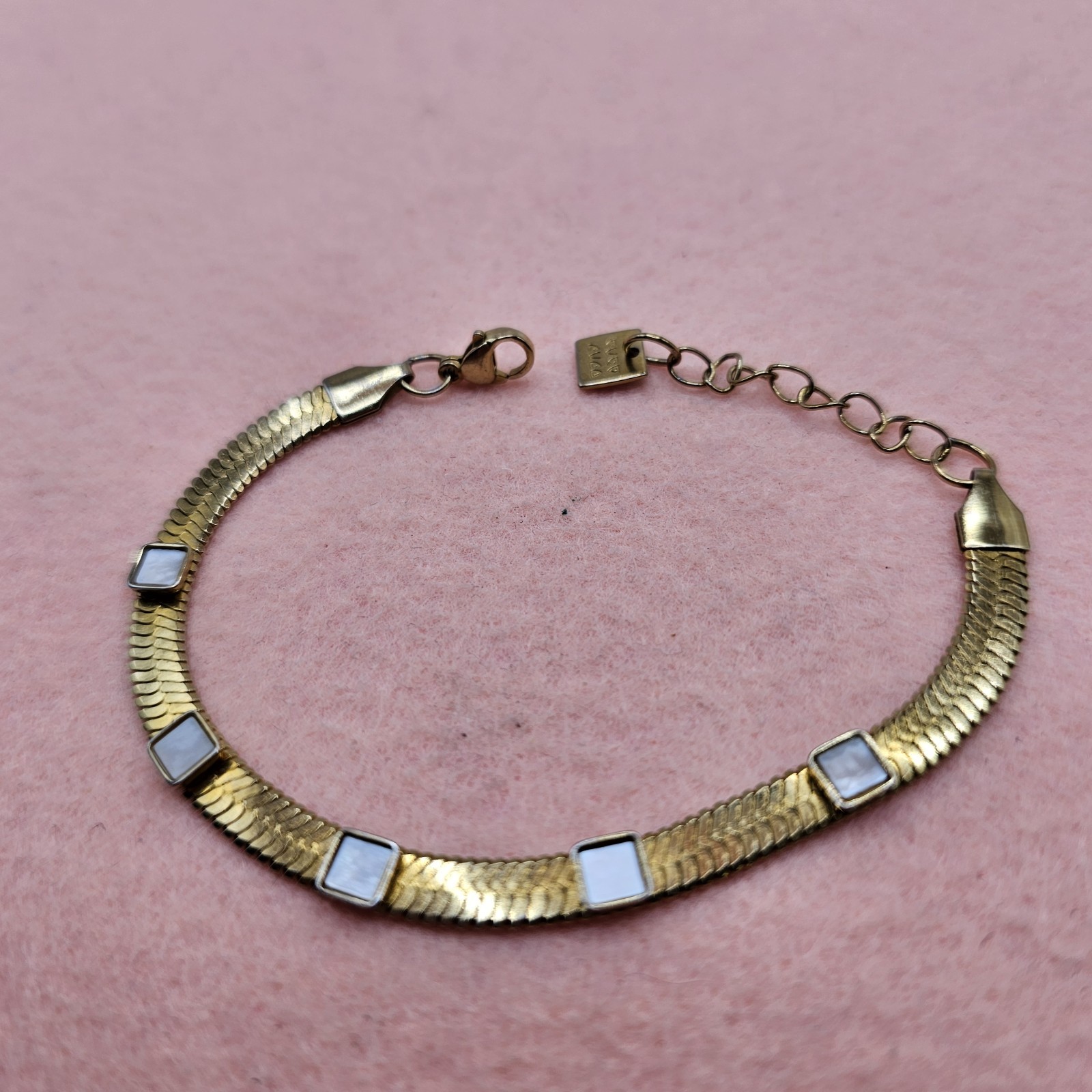 Goldtone Snake Bracelet Mother Of Pearl Inlay Signed Unknown 7.5″