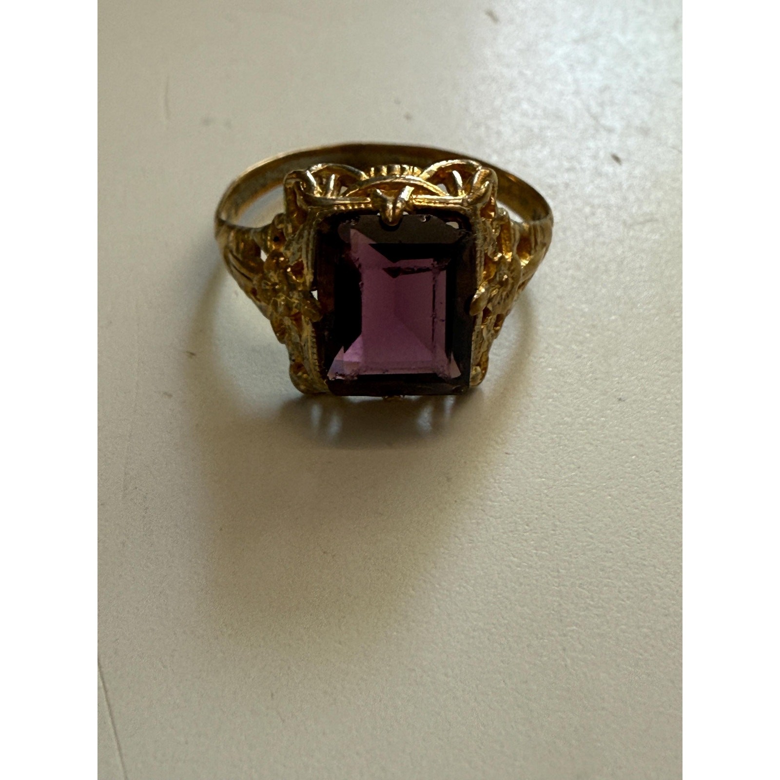 Vintage Uncas Glass Ring Gold Plated Brass Mounted w Glass Stone Filigree