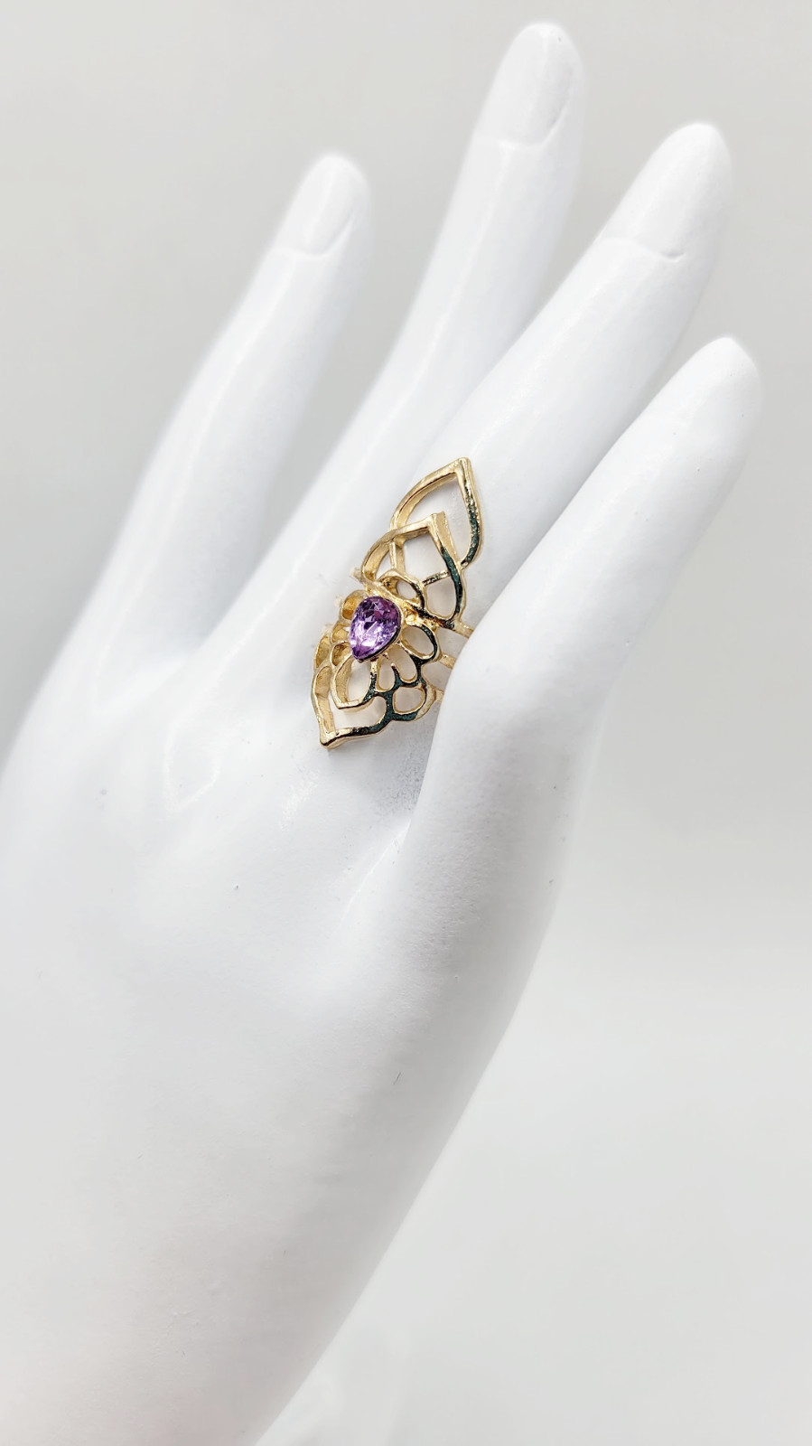 Purple Rhinestone Ornate Gold Tone Metal Women’s Ring Size 5.5 Costume Jewelry