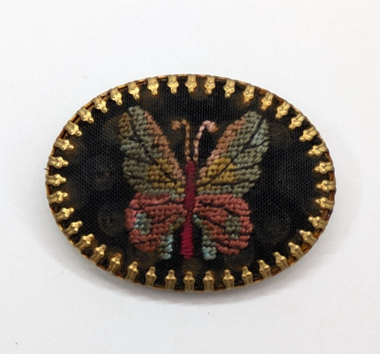 VTG Multicolor Black Needlepoint Butterfly Gold Tone Oval Brooch Pin 1 5/8″