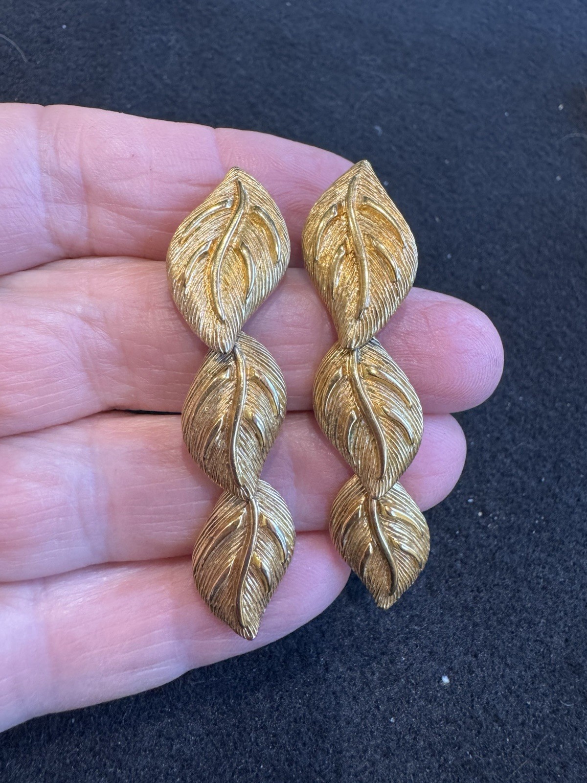 Vintage Napier Signed Gold Leaf Drop Post Earrings 1980