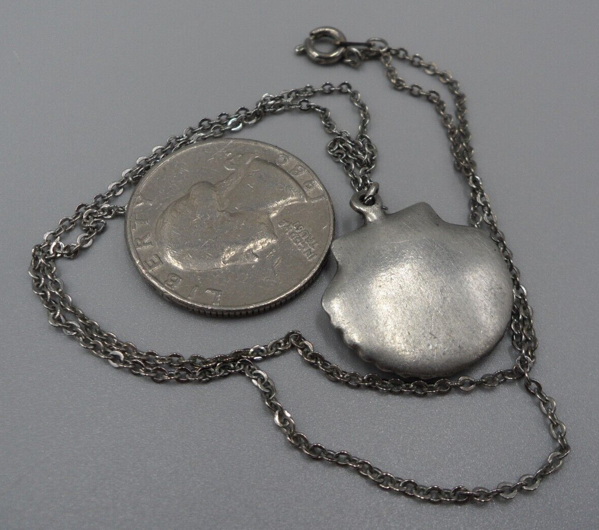 Art Deco Seashell Pendant Necklace 17.5″ Choker 7/8″ Pewter Charm Cable Chain