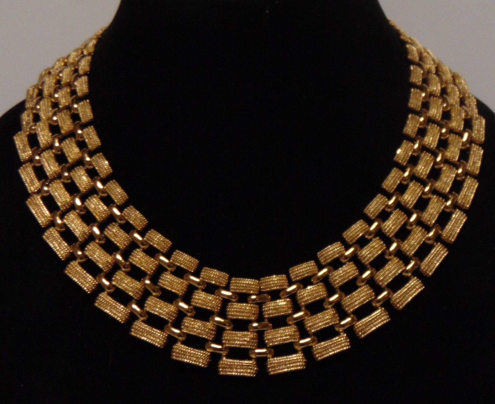NAPIER Cleopatra Style Gold Tone Basket Weave Collar Necklace