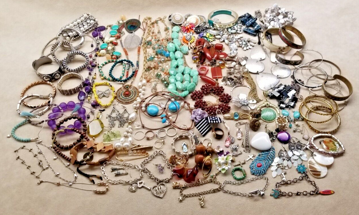 Estate Vintage Junk Drawer Jewelry Lot Unsearched Untested Repair Craft