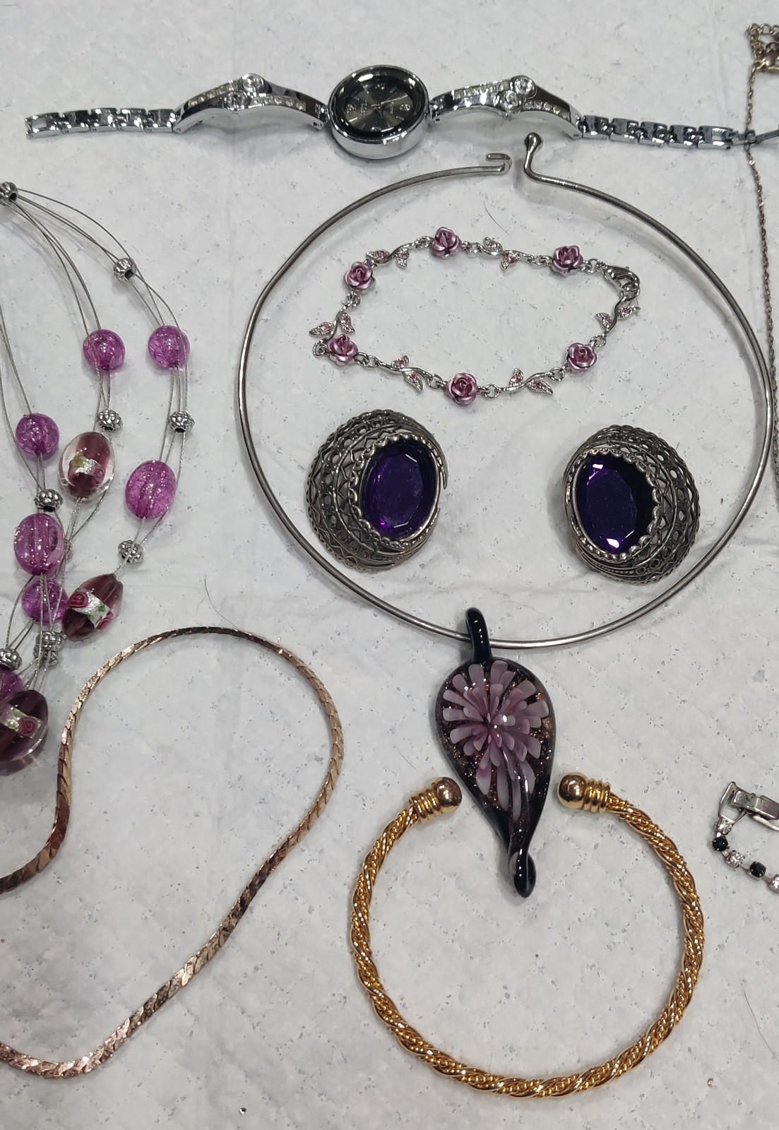 Lot Of Estate Costume Jewelry, 16 Pcs