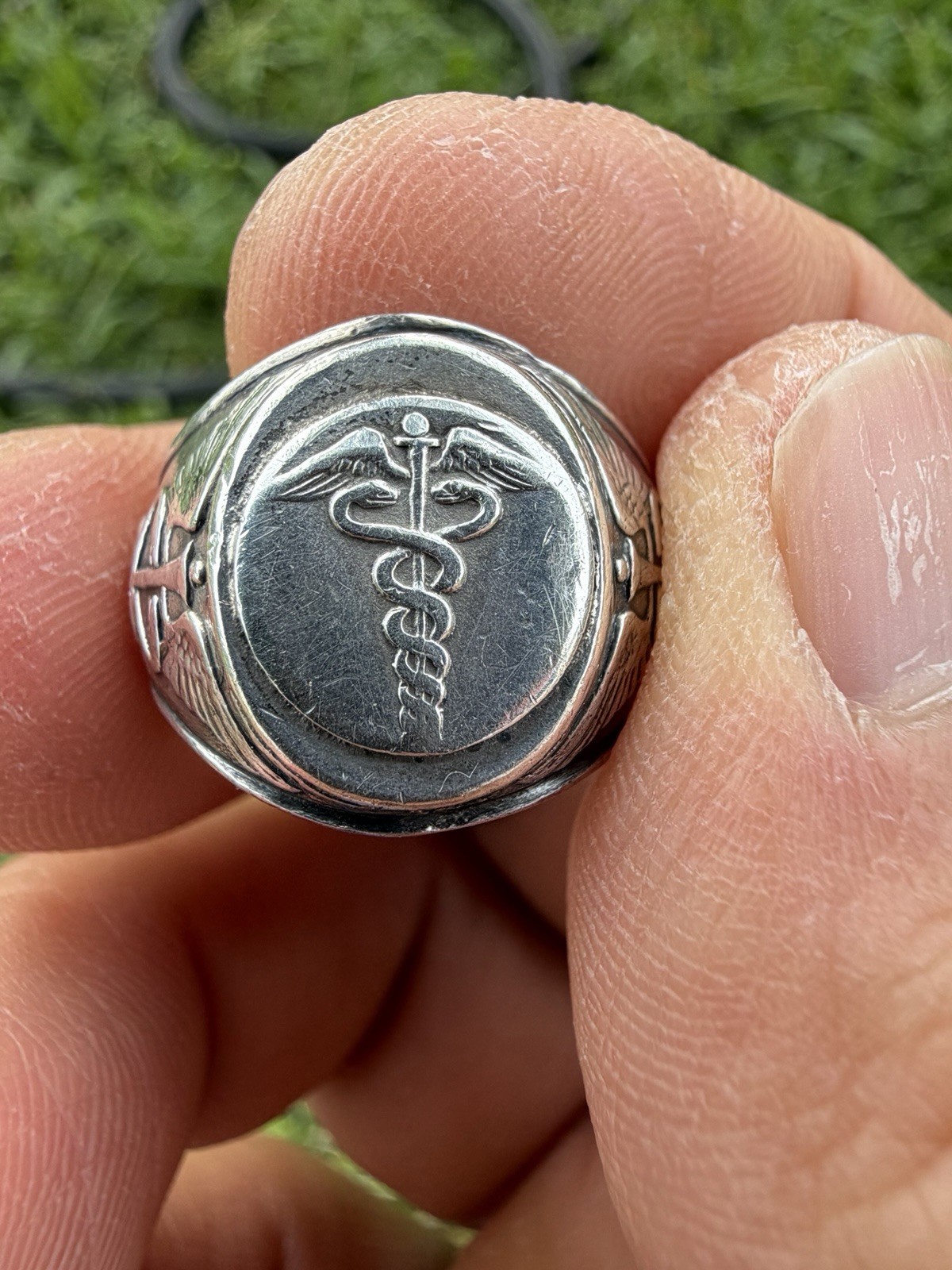 Vintage Military Medical Service Class Ring