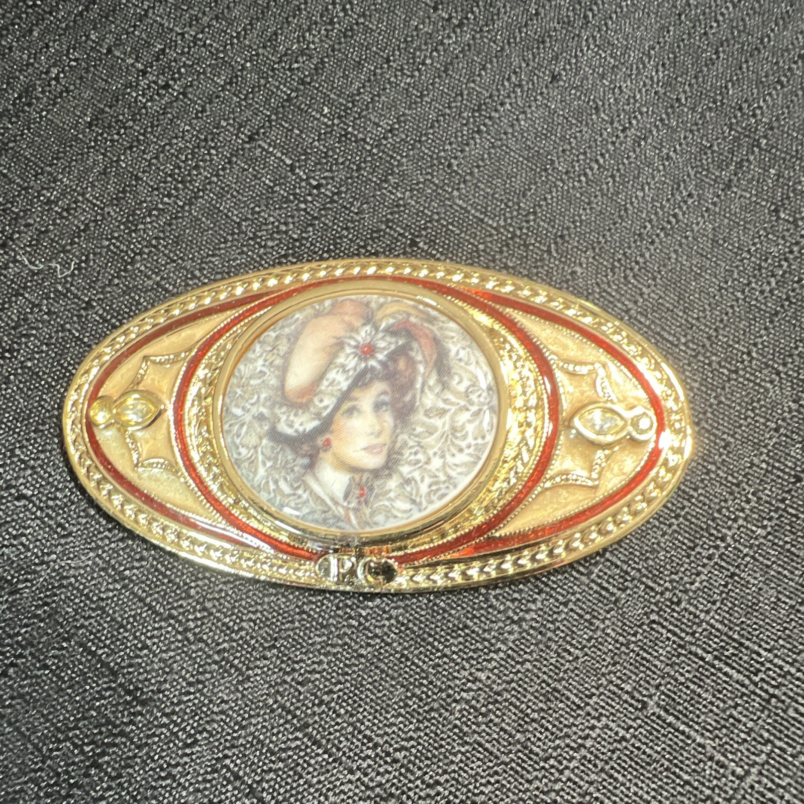 Avon President’s Club Porcelain Enamel Lady Cameo Brooch Vintage 97/98