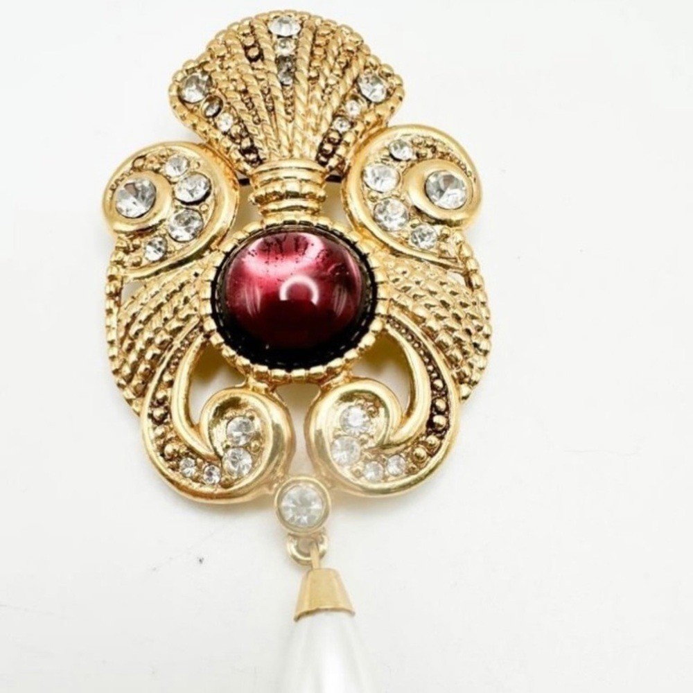 Vintage Jeff Lieb Brooch Gold Tone Purple Glass Cabochon Rhinestone Pearl Drop