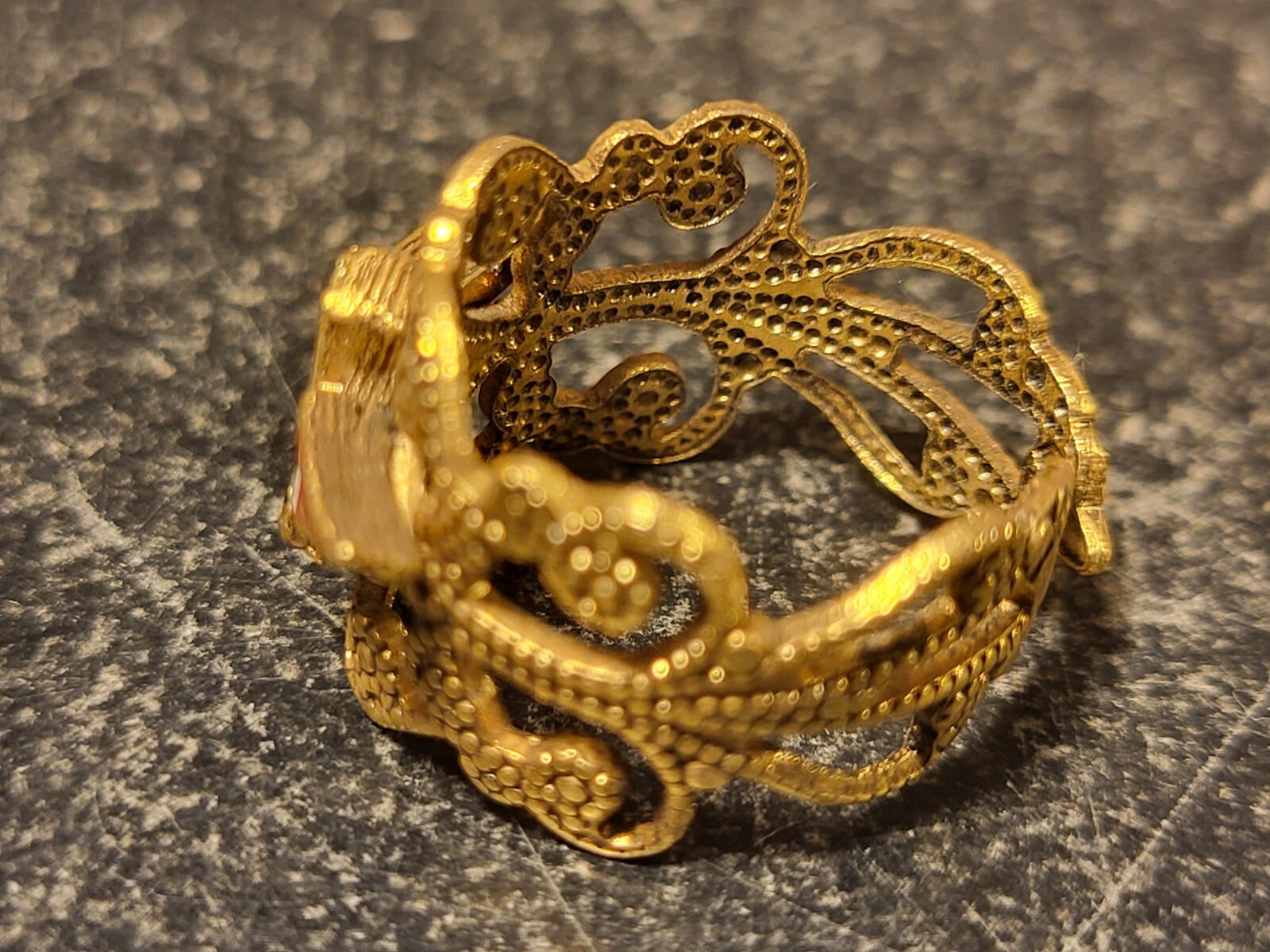 Vtg Fillagree Eagle Cigar Band Gold Tone Cuff Ring Patriotic Red White Blue