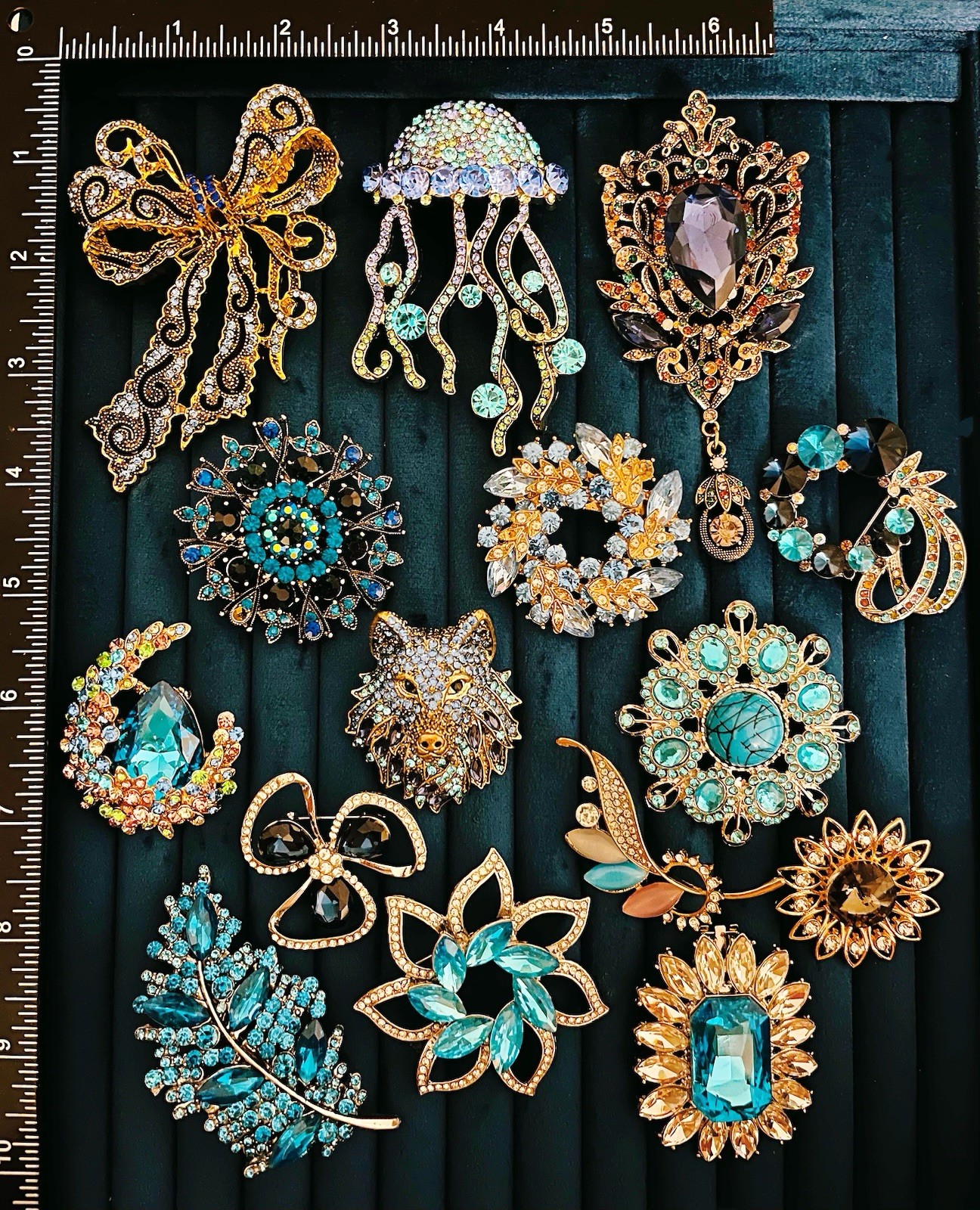 15pc Blue Crystal Jewelry Lot Rhinestone Wolf Jellyfish Brooch