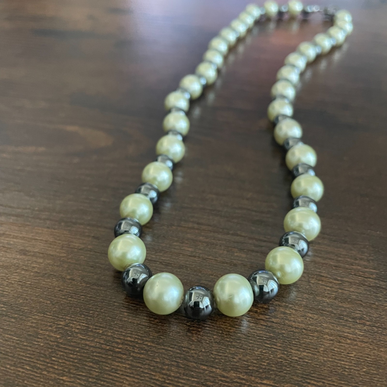 Vintage Women’s Beaded Necklace Pearls Metal Beads Boho Coastal Jewelry