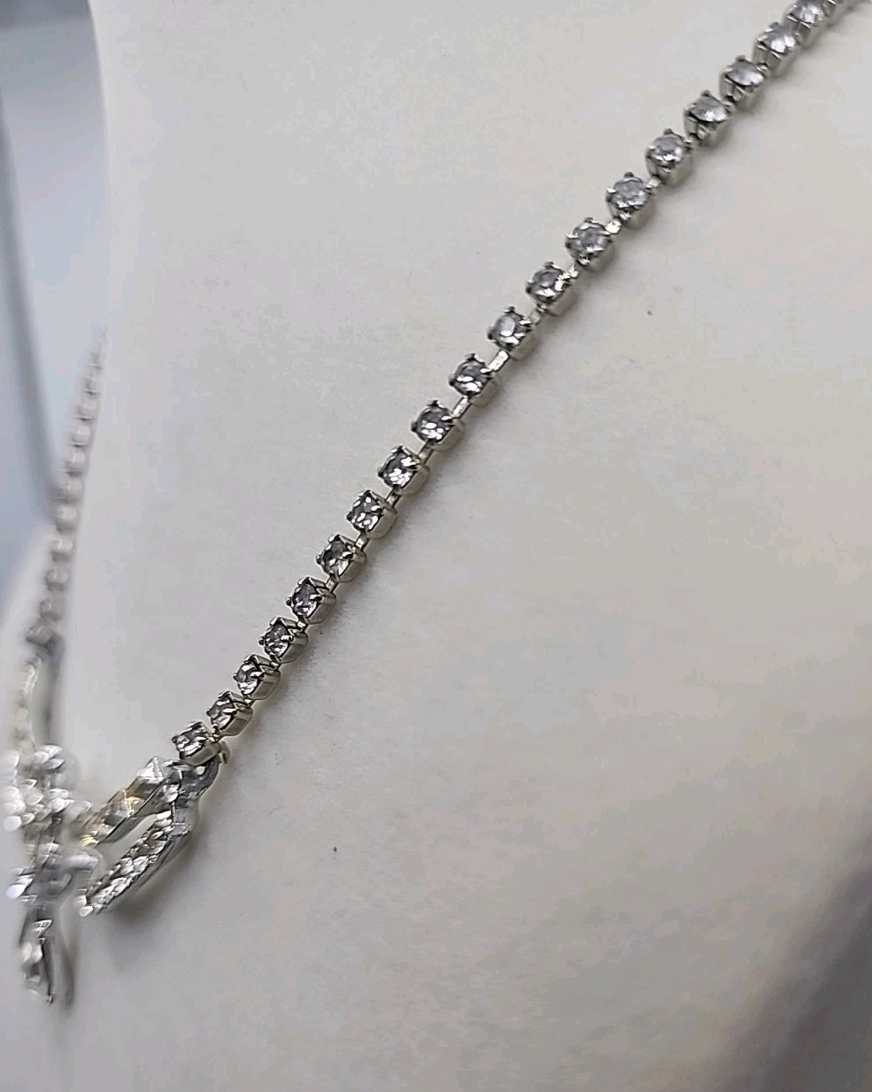Vintage Mid Century Rhinestone Ornate Choker Necklace W/Rhinestone Flower 16.5″