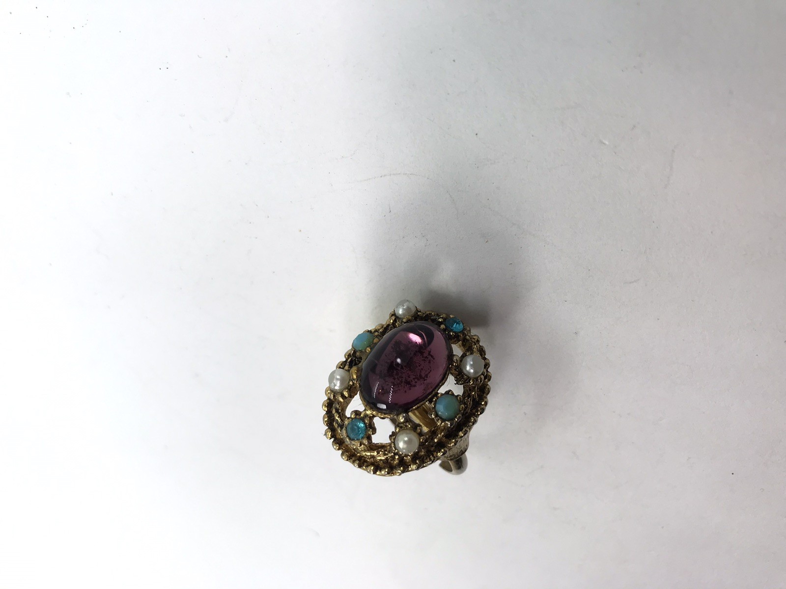 Vintage Cocktail Ring Adjustable Purple oval cabochon rhinestone Faux Pearl Mod