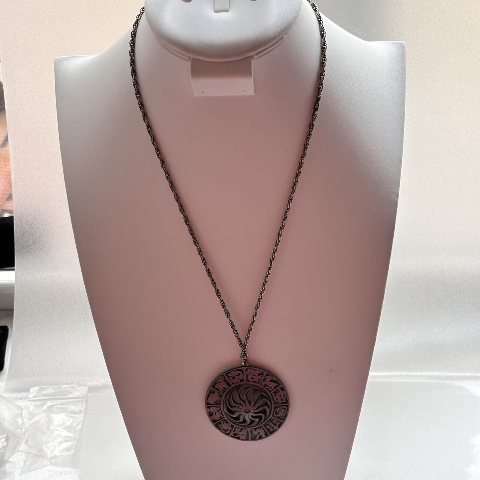 Vintage 12 Zodiac Signs Celestial Sun Necklace Pewter Astrology Myth 28” L20