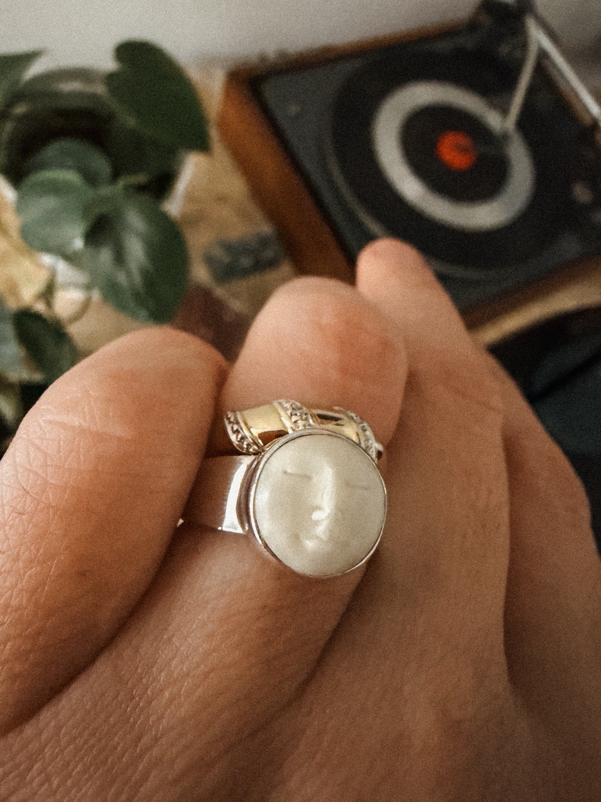 Vintage Sajen Moon Face Ring Sterling Silver 925 Carved White Agate Size 7.5
