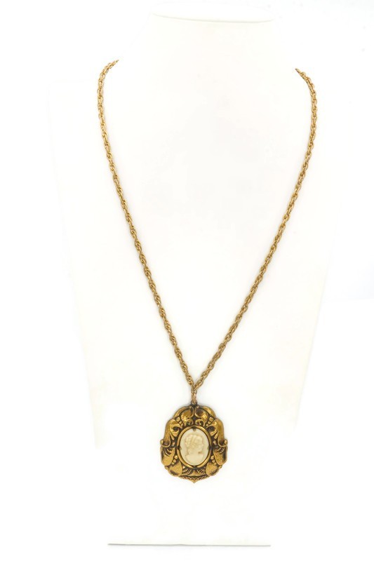 Vintage John Hendricks Necklace Brass Tone Cameo 24″