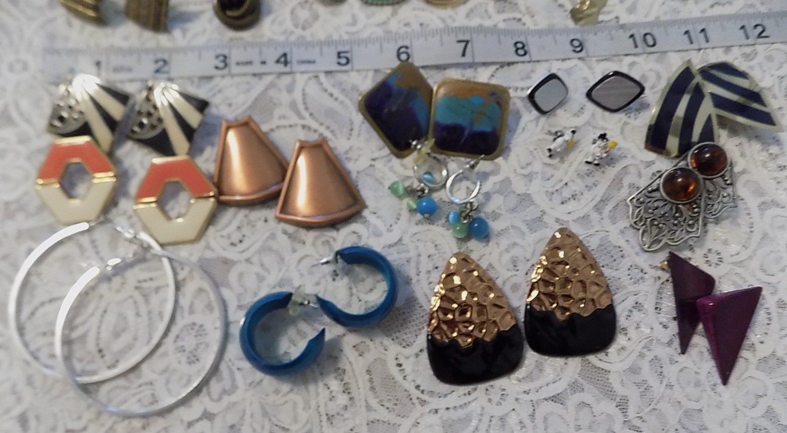 HUGE LOT OF VINTAGE TO CONTEMPORARY PIERCED EARRINGS GREAT VARIETY!