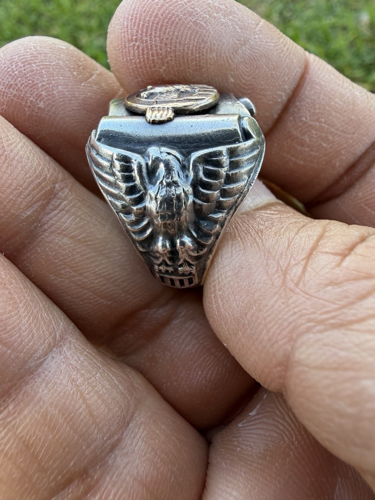 Vintage Relief US Army Ruptured Duck Ring WWII Class Ring