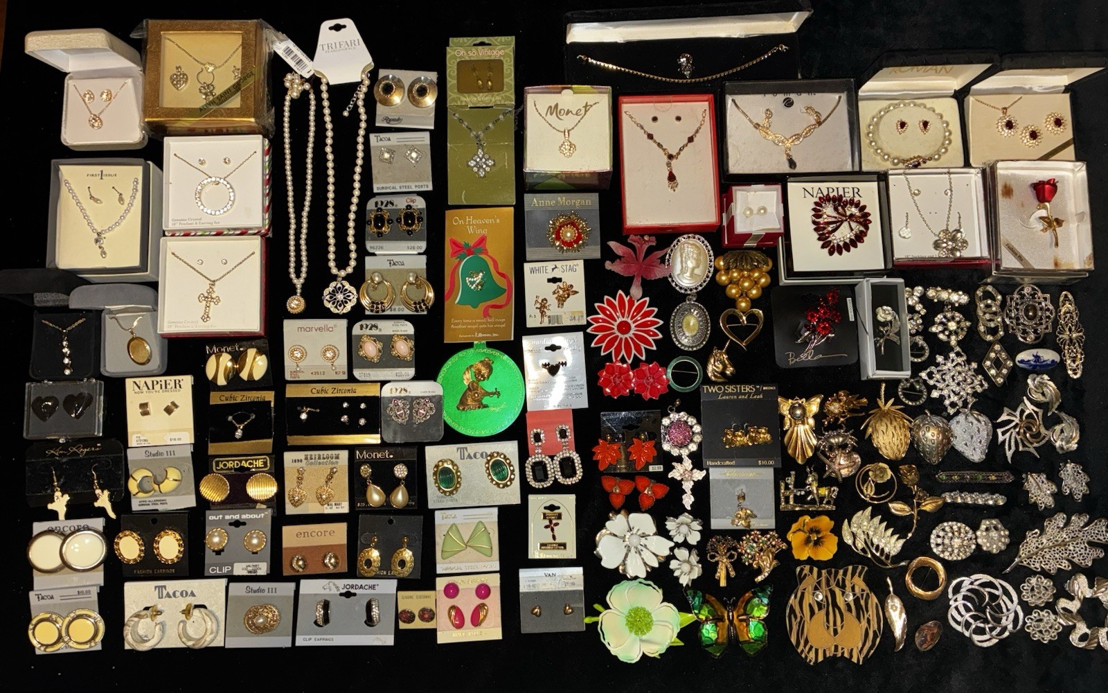 New Old Stock Jewelry And Brooch Lot
