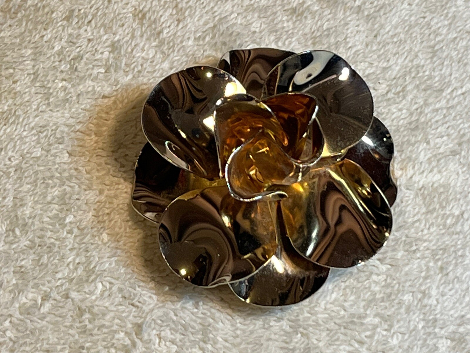 Vintage Jeri Lou Gold Tone Rose Flower Scarf Clip