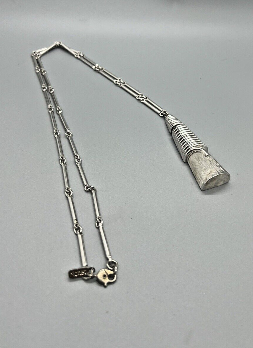 MONET MCM Abstract Triangular Pendant Silver Tone Necklace Vintage 26″