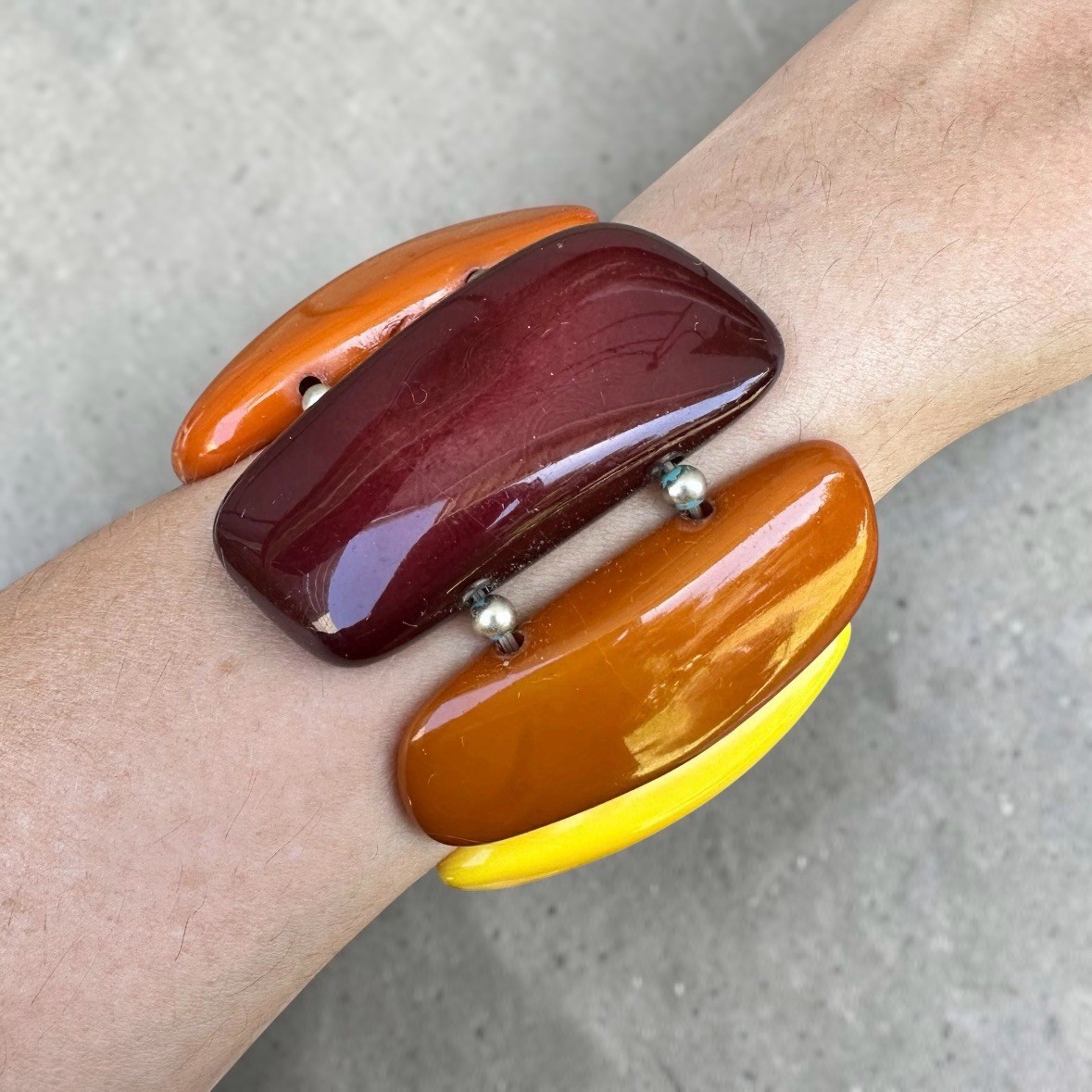 Butterscotch Resin Bracelet Amber Lucite Stretch Chunky Retro Mod 70s 60s Vtg