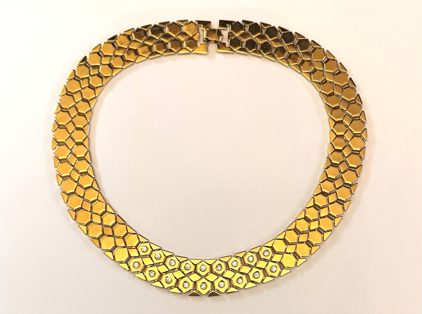 Vintage Monet Gold Tone Honeycomb RHINESTONE Statement 18″ CHOKER Necklace FLAT