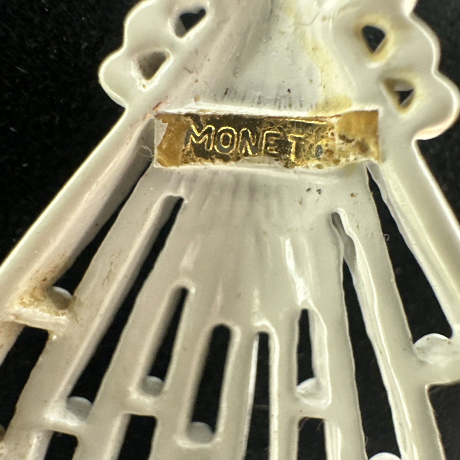 Vintage MONET white Enamel basket of flowers pendant, 26” Long Chain MCM