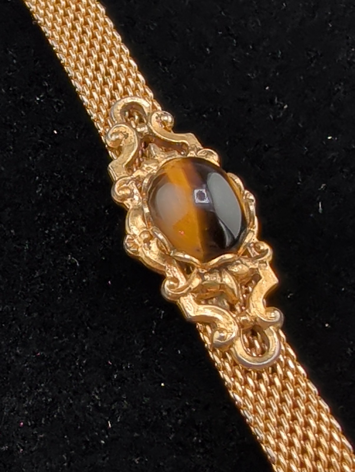 Vtg Gold Tone Mesh Buckle Bracelet Tiger’s Eye Cabochon Victorian Revival 1960s