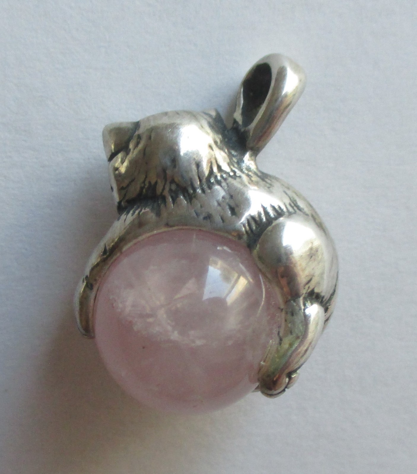 1in VINTAGE STERLING SILVER ROSE QUARTZ ORB CAT PENDANT POOLS OF LIGHT STYLE