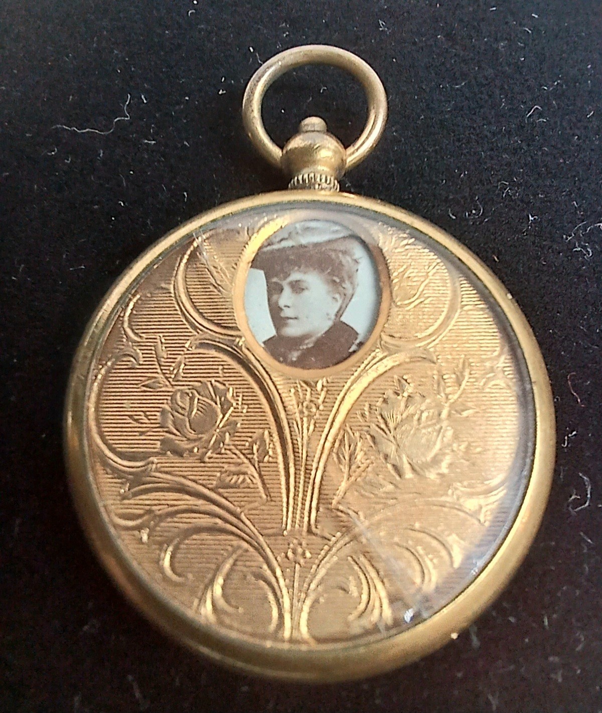 Early Gold Filled Unusual Mechanical Miniature Royalty Photos Locket Pendant