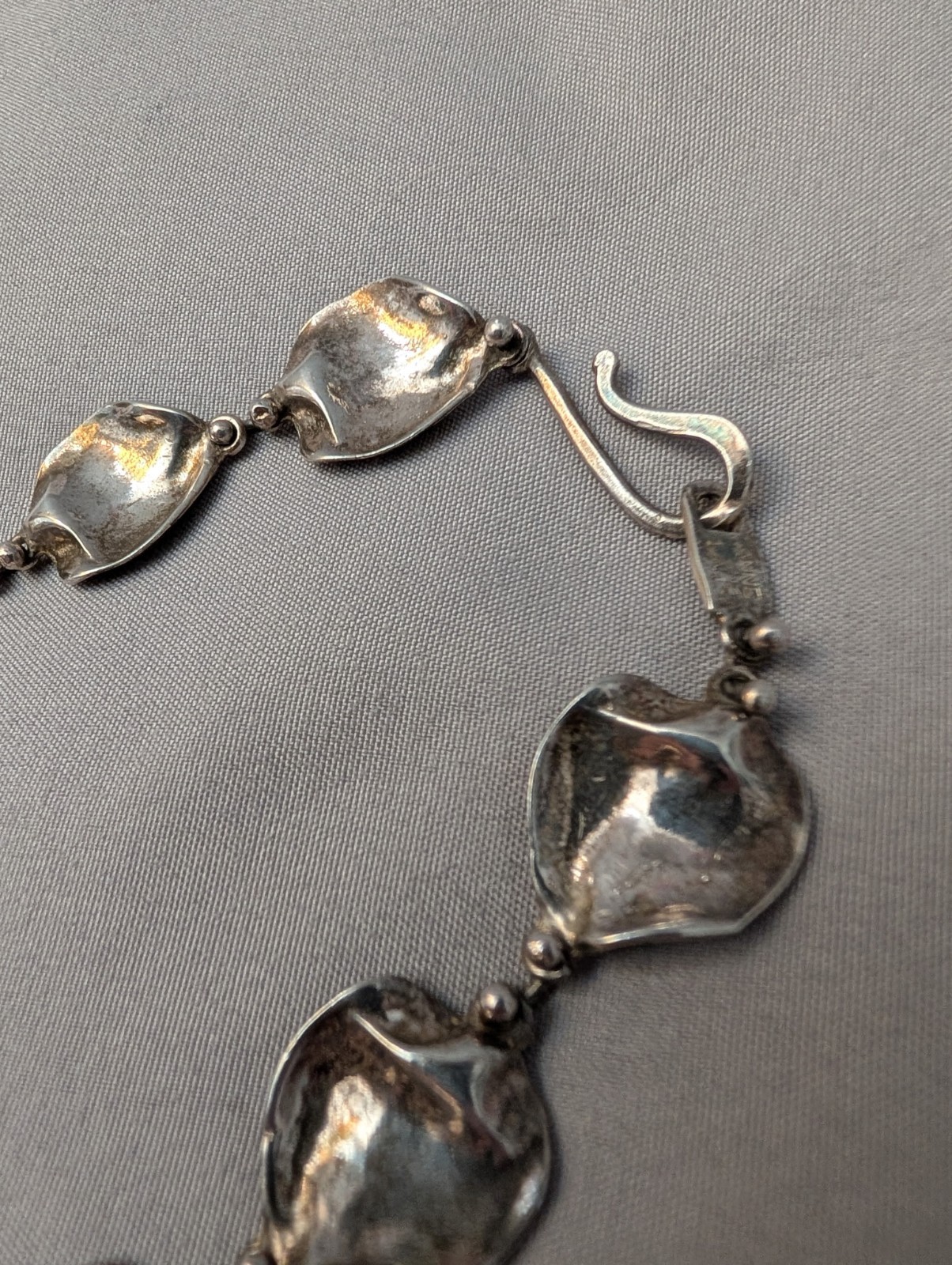 Vintage Anne Dick Sterling Silver 925 Disc Necklace w Hook Clasp – 18″
