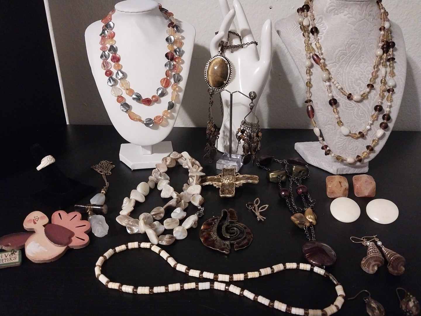 Vintage to Now Mixed Jewelry Lot 17 Pieces Earth Tones Neutral All Wearable
