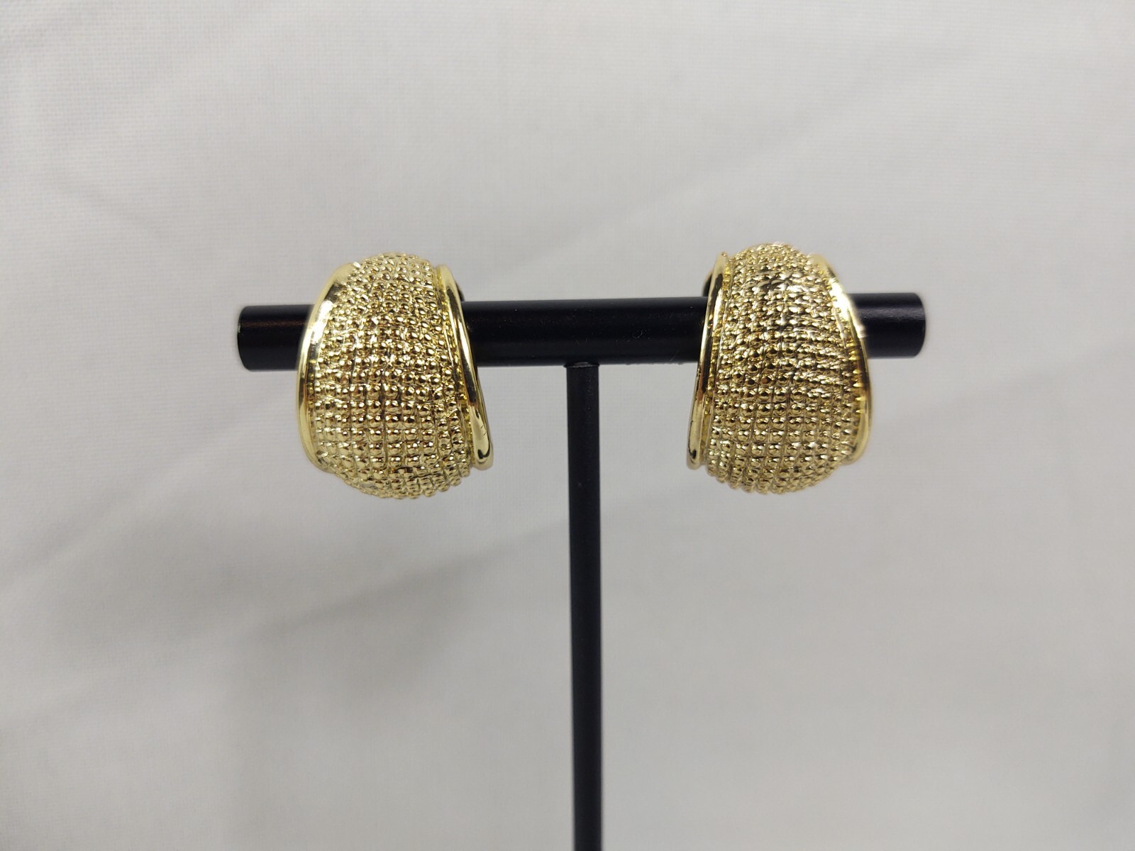 Vintage Necessities Sensitive Ears Clip Earrings Gold Tone Nickel Free Jewelry