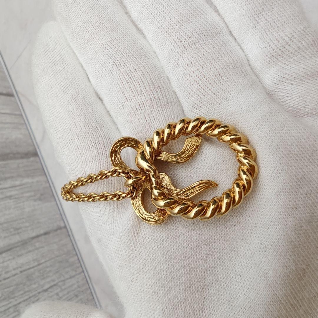 Dior Vintage Gold Ribbon Motif Necklace