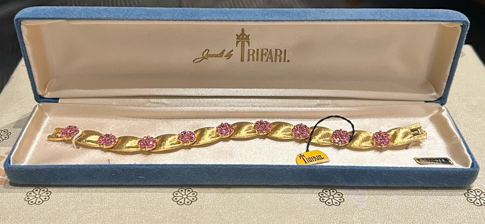 NWT Original Box Crown Trifari October Birthday Gold Ribbon Pink Stone Bracelet