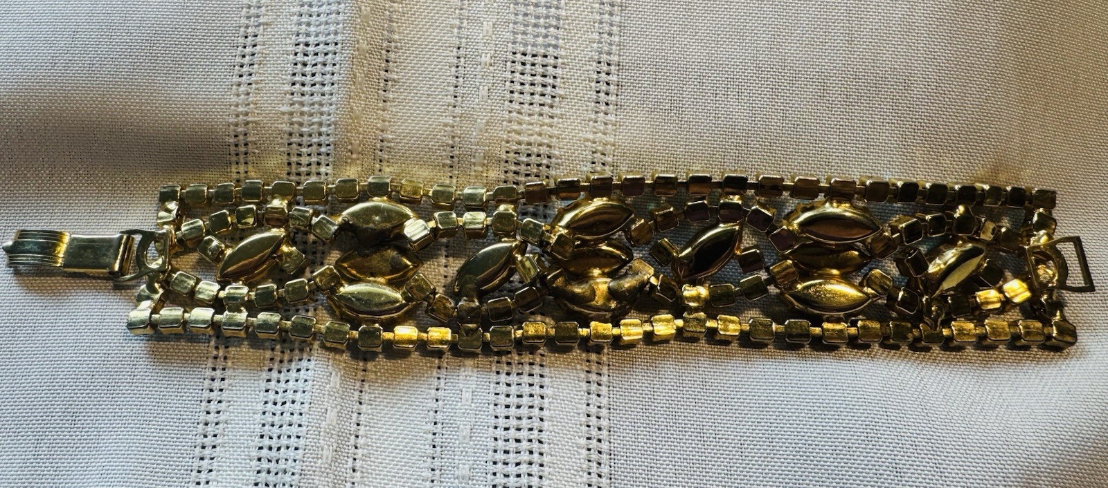 Vintage Unmarked Aurora Borealis AB Rhinestone Necklace Bracelet Gold-Tone