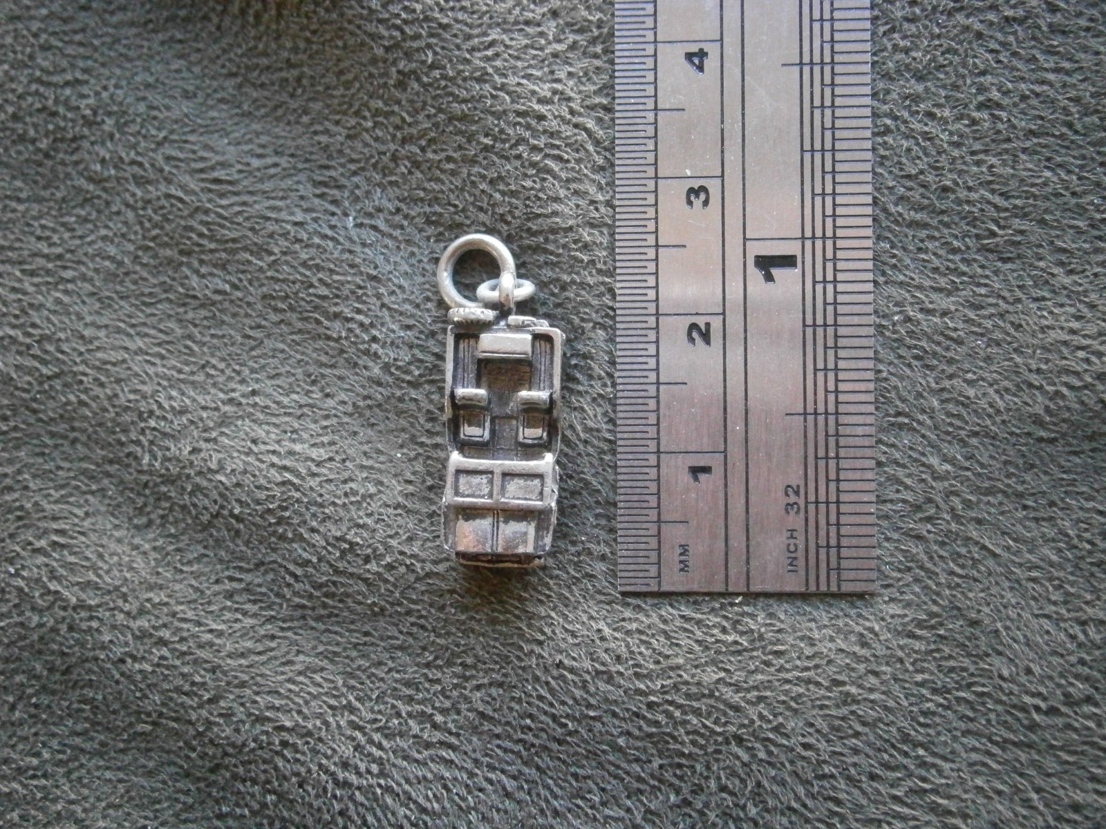 Crest Craft WWII Willys Jeep Vintage Silvertone Charm Pendant 3.1g