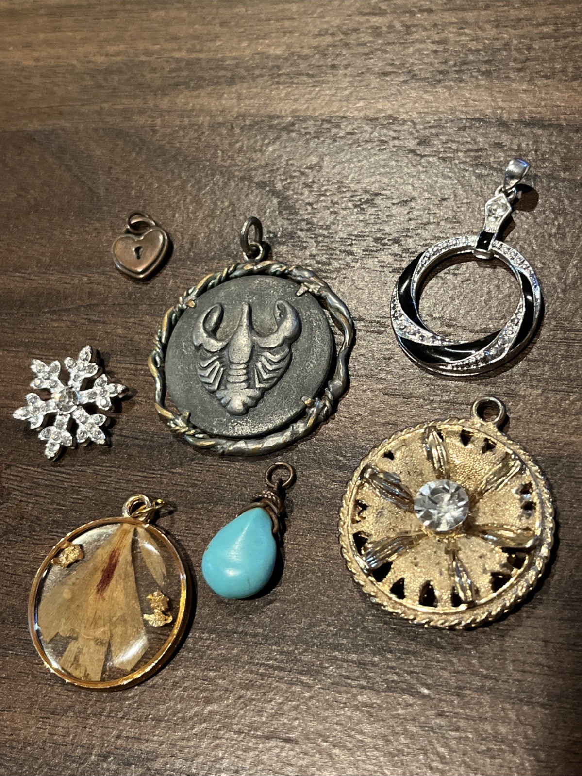 Vintage Pendant Lot Anson Pewter Kramer Metal Mixed Materials Gold Silver Tone