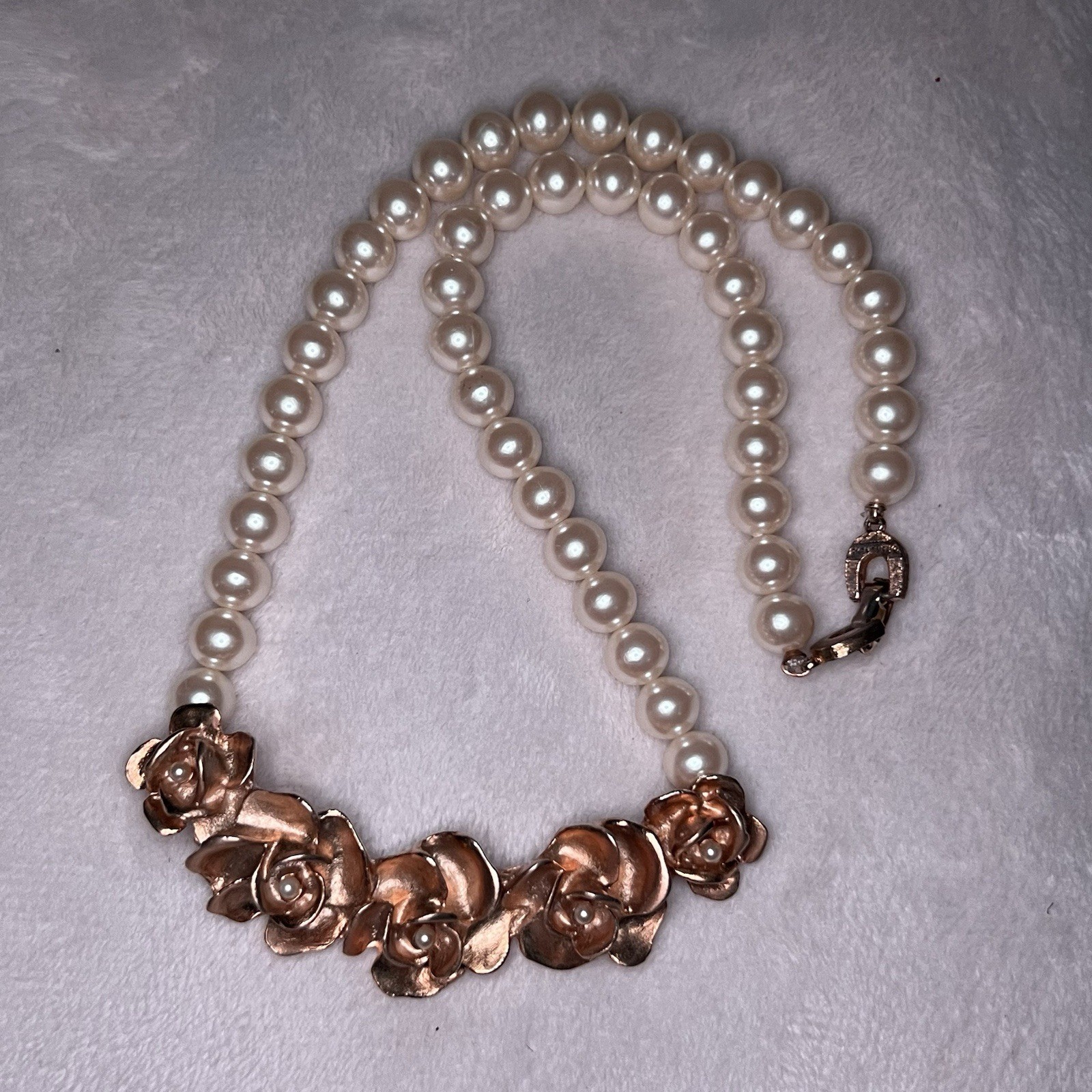 Vintage Richelieu Gold Tone Rose Faux Pearl Necklace