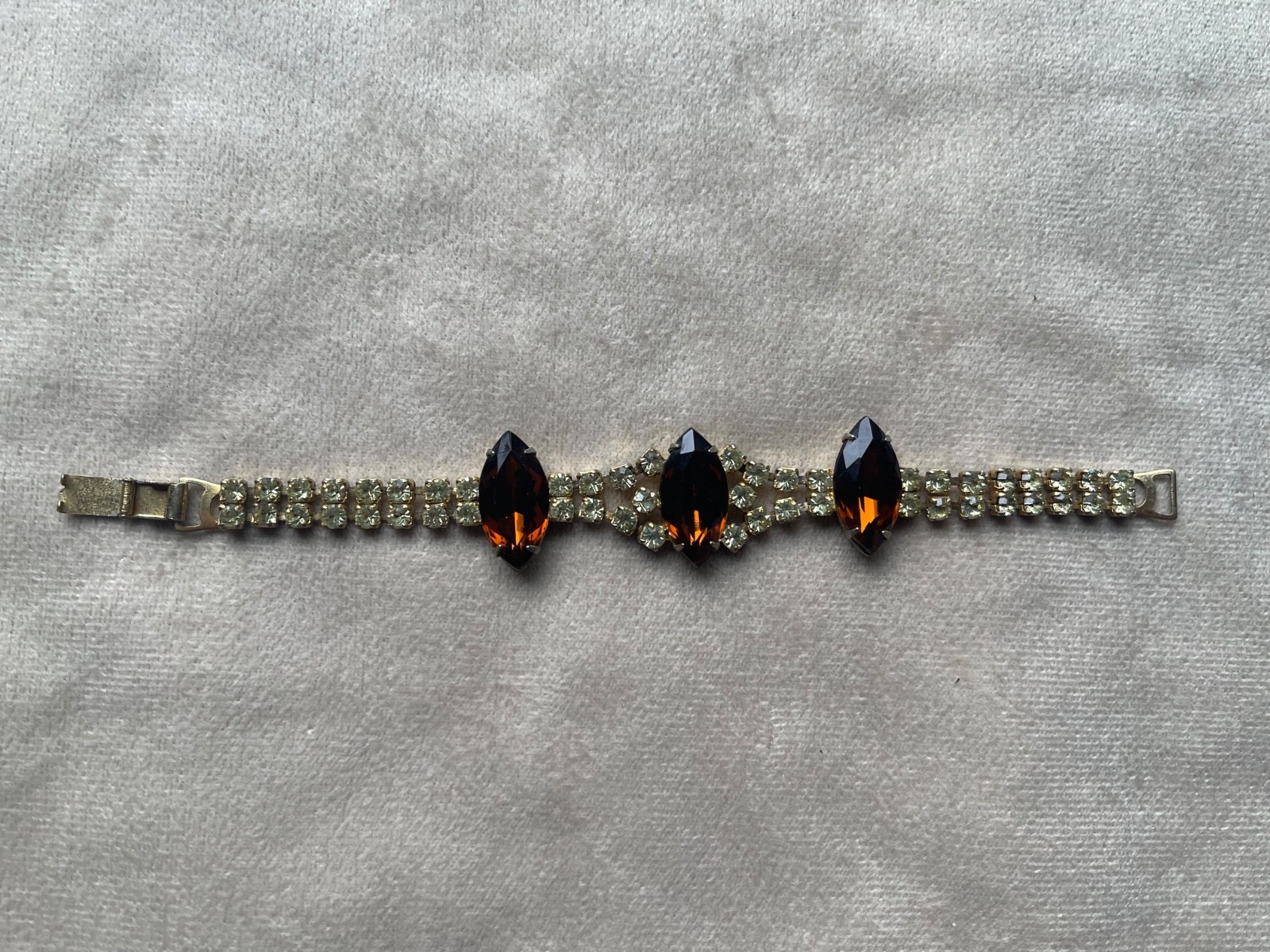 Vintage Amber Marquise Rhinestone Bracelet 7″ Julianna?