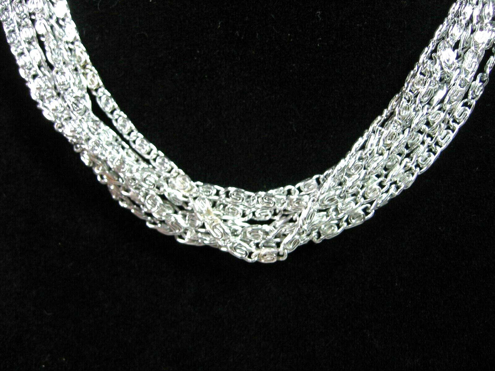 Sarah Coventry SILVERY CASCADE Multi 8 Strand NECKLACE Vintage Silvertone 16″