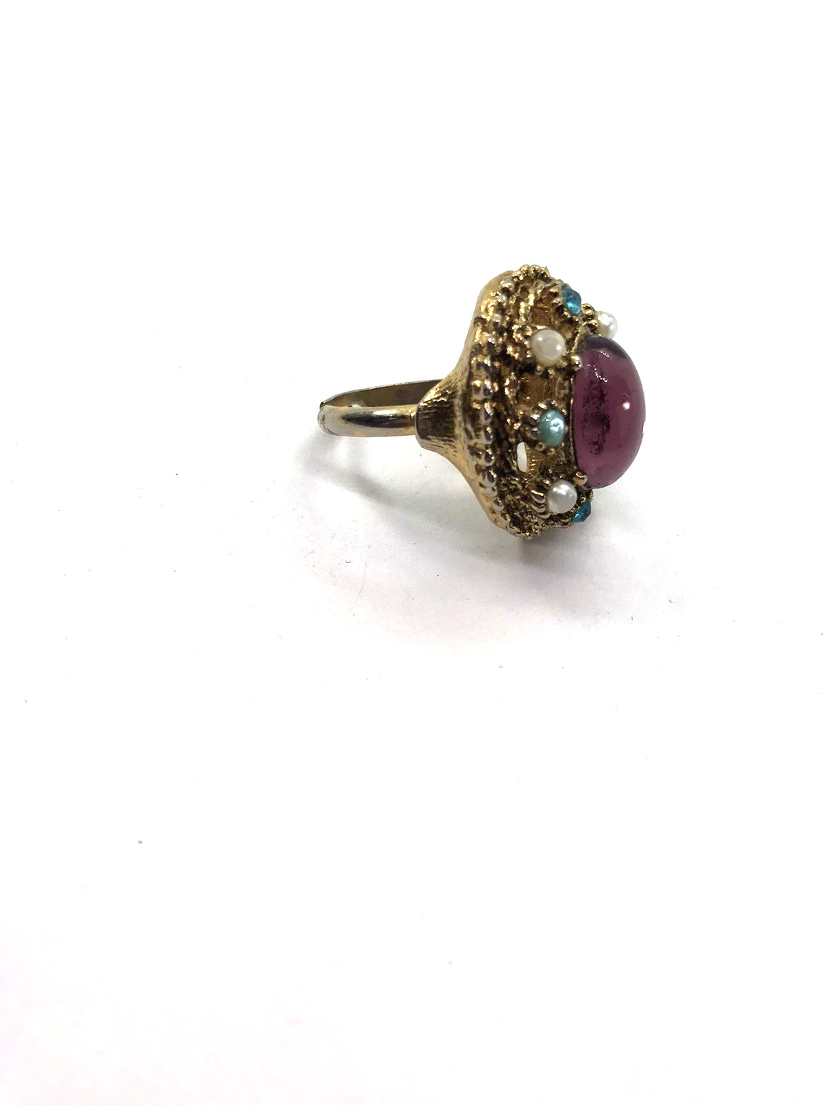 Vintage Cocktail Ring Adjustable Purple oval cabochon rhinestone Faux Pearl Mod