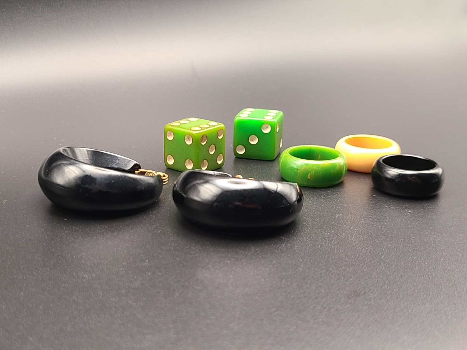 Vintage Bakelite Lot Rings Dice Earrings Black Green Butterscotch 7pc
