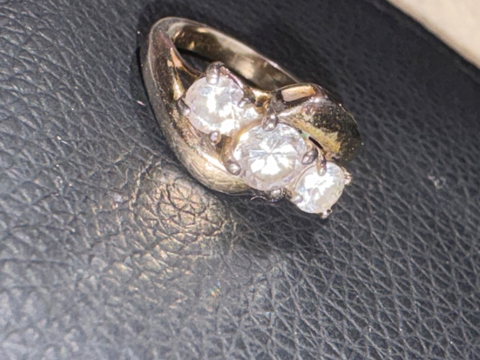 antique 3 diamond gold ring from the 1920’s era. Excellent collection! Size 6