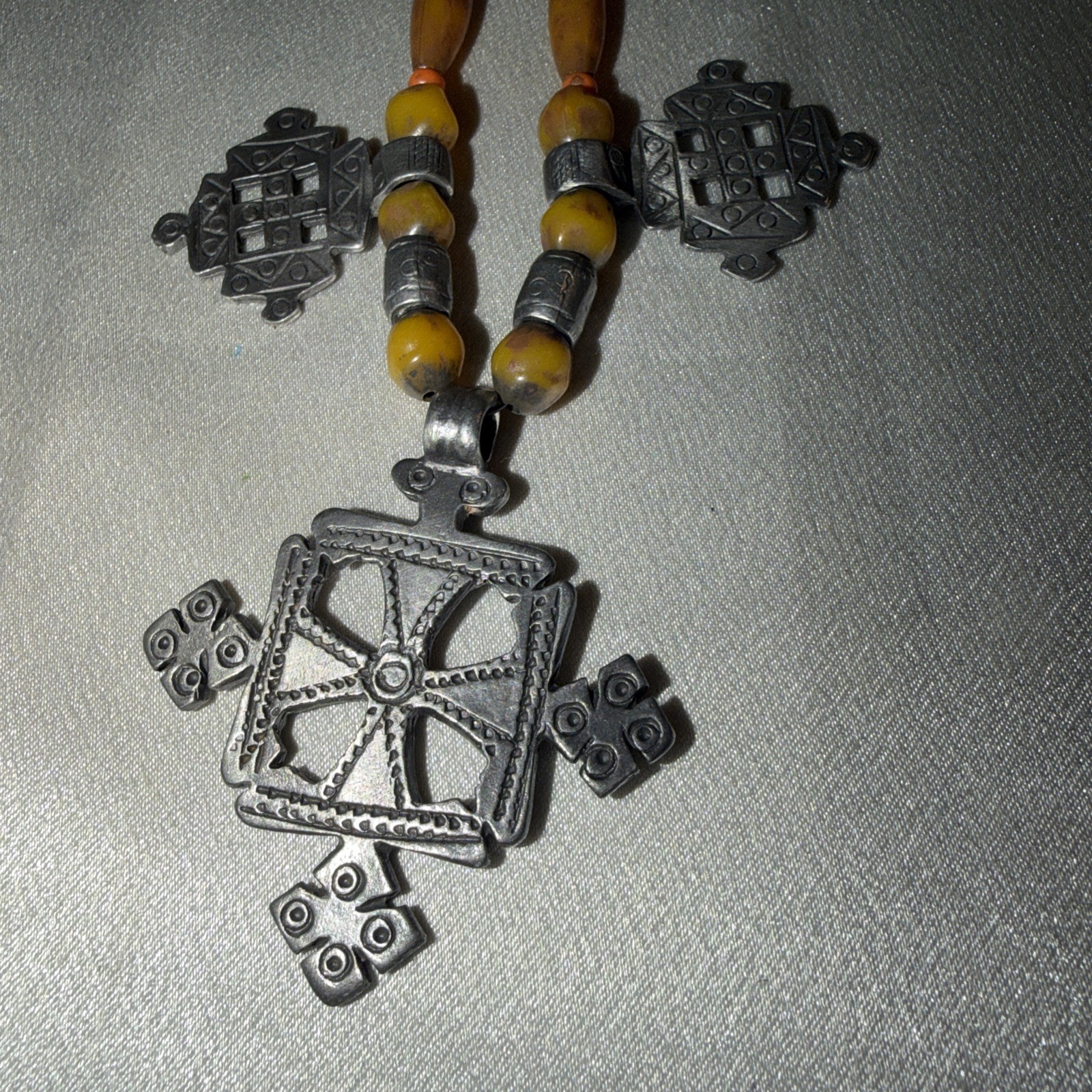 Vintage Retro Multi Beaded Pendant Necklace 20 Inches Long