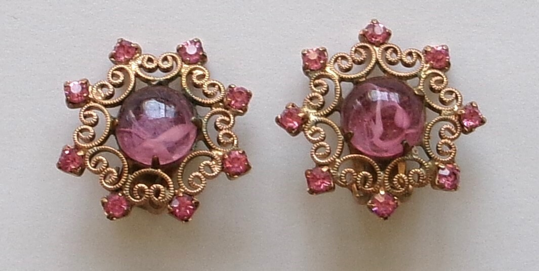 Vintage Weiss Signed Earrings Cip On Pink Rhinestone Filigree