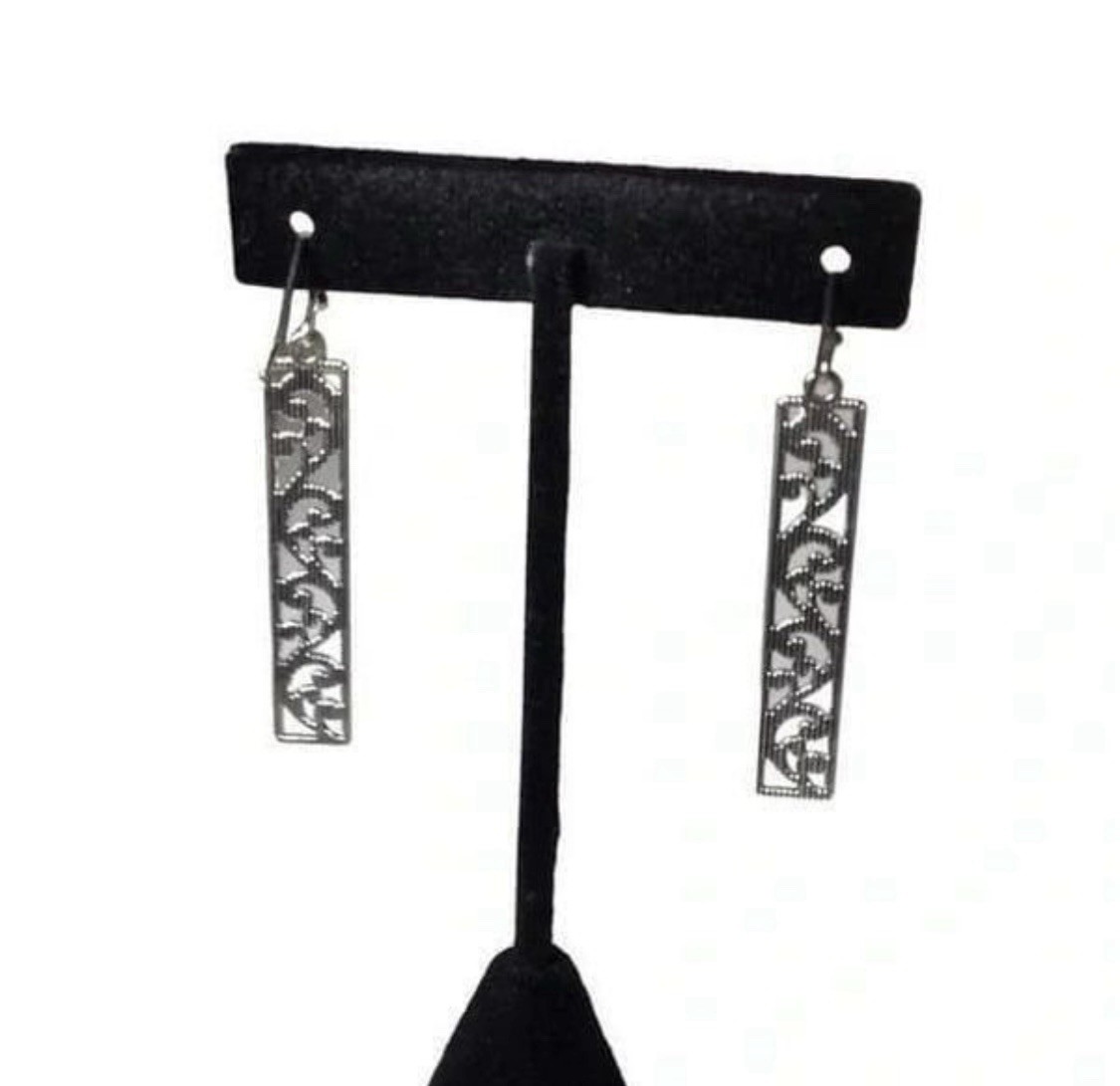 Vintage-Style Silver Tone Carved Pattern Dangle Earrings 2 Inches Zinc Alloy
