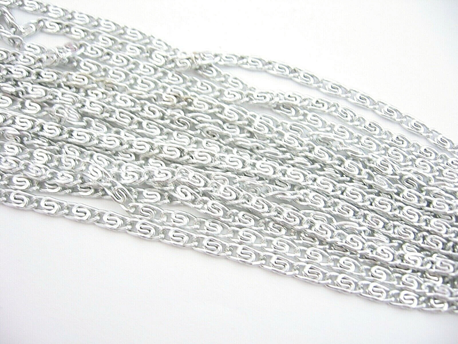 Sarah Coventry SILVERY CASCADE Multi 8 Strand NECKLACE Vintage Silvertone 16″