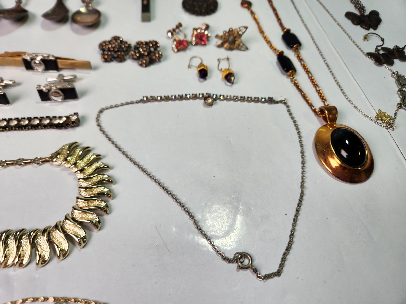 Costume Jewelry And Items Vintage Mixed Lot Mostly Wearable
